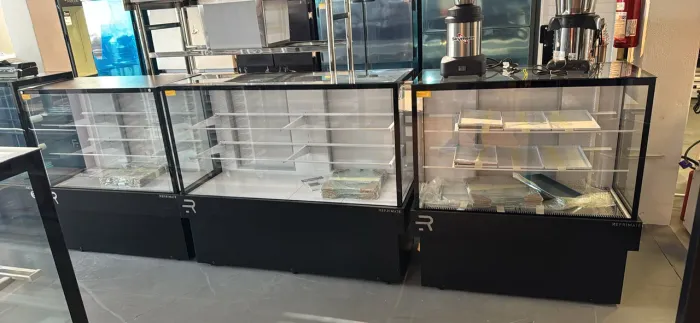Vitrines de padaria quente,refrigerada,seca Novas com garantia