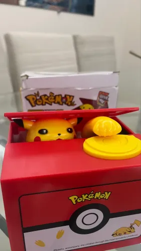 Cofre Pokemon Pikachu Caixa Música Rouba Moedas Cofrinho