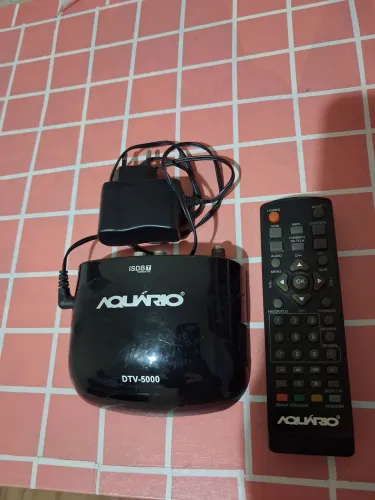 Conversor digital marca Aquário com controle