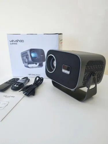 Projetor Smart Android 13 A12 VEVSHAO - Tela Gigante de Até 150" com Wi-Fi e Bluetooth