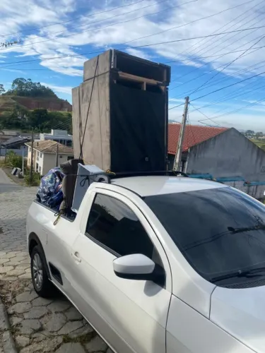FRETE pequeno (48).9.9846..0095...HJHJ..)Mudanças rapidas