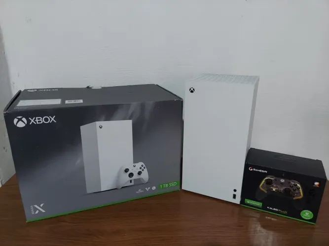 Xbox Séries X na caixa 
