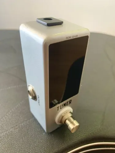 Mini Pedal Tuner Rowin (Afinador)