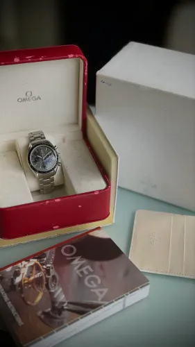 Omega Speedmaster Date COMPLETO