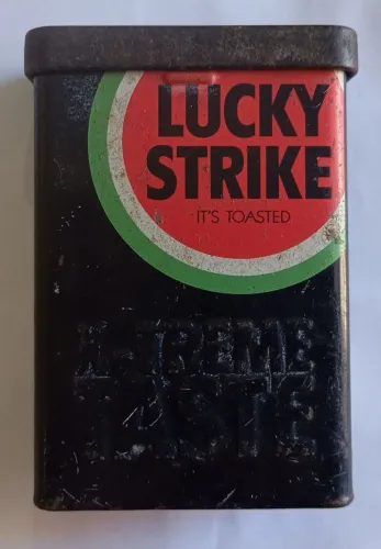 Cigarrilha Lucky Strike
