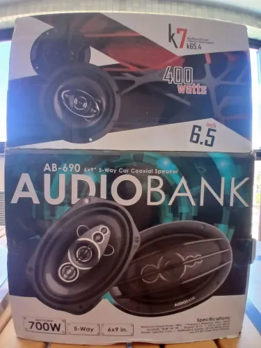 Kit de autofalantes