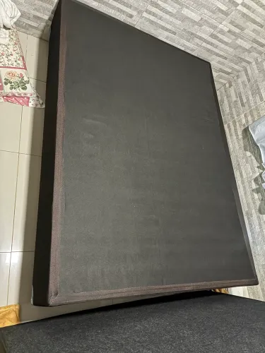 Cama e base solteirão