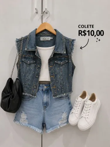 Colete Jeans com coração bordado tamanho M