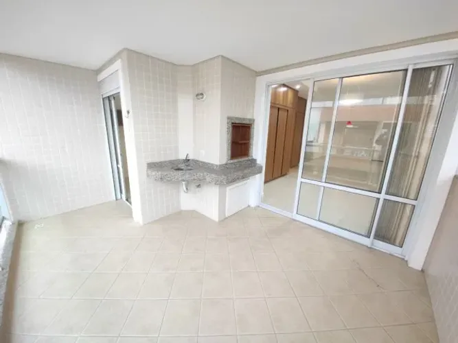 Apartamento no Rio Tavares, 3 quartos