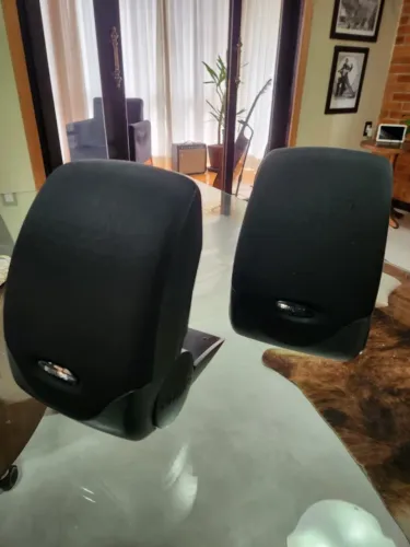Caixa de som PHILIPS muito nova - potente e portátil - PAR