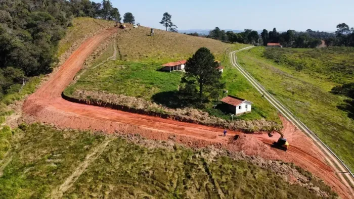 Residencial fechado com lazer, academia e lago  more com conforto e paz!