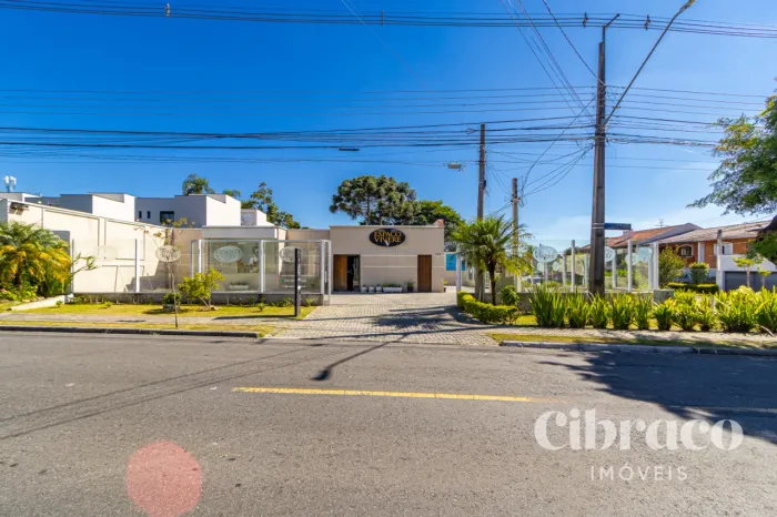 Imóvel comercial no Tarumã de 270m²
