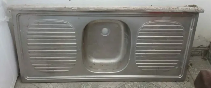 Pia de cozinha usada
