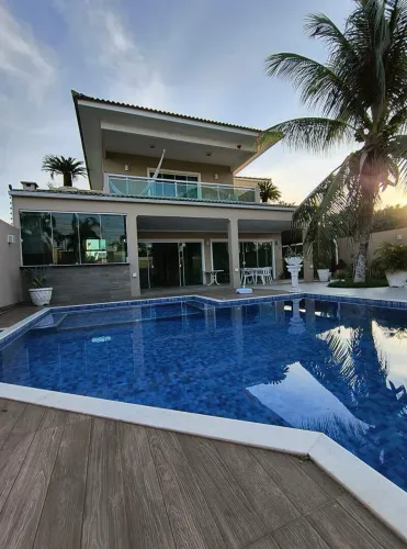 Casa residencial à venda em Cabo Frio, Novo Portinho 4 suítes, 370 m², 2 vagas