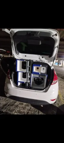Vende-se ou troco por moto