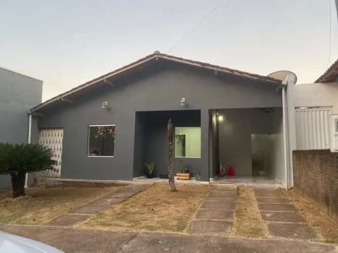 Casa à venda - Condomínio Nova Era I