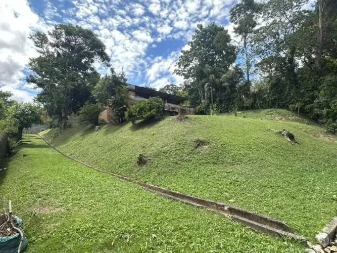 Terreno em Condomínio à Venda em Carapicuíba-SP - Bairro Recanto Impla - 1.000m² de Área