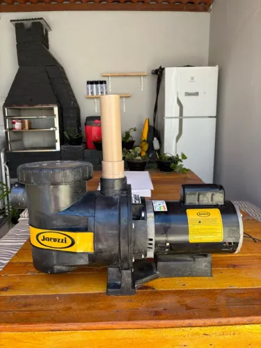 Bomba para Piscina Jacuzzi 15B-M 1,5 CV Monofásica (NOVA - Sem uso)