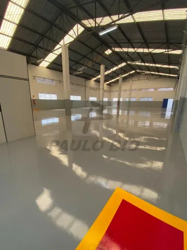 Galpão Industrial para alugar no bairro Jardim Califórnia em Barueri - SP.