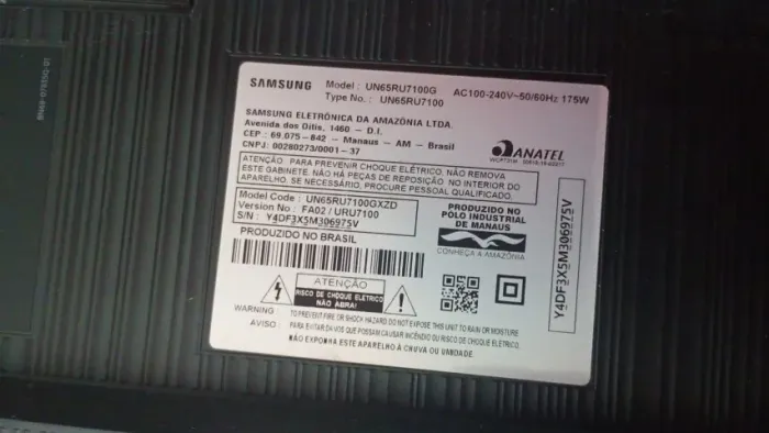 tv 65 samsung com tela trincada o resto tudo bom.