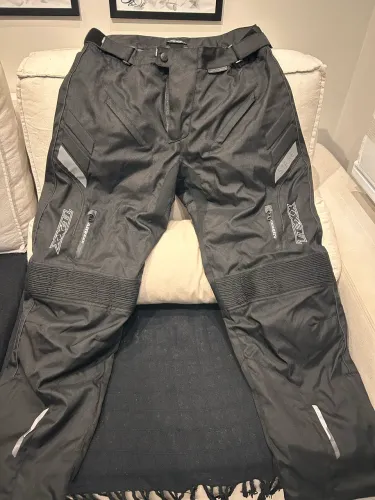 Calça motociclista masculina