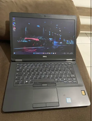 Notebook Dell i7 com Placa de Vídeo 