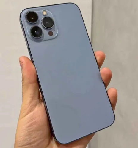 iPhone 13