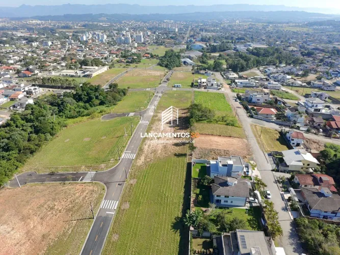Terrenos à venda no Jardim Angélica, Criciúma, de 360 m² a 726,67 m²