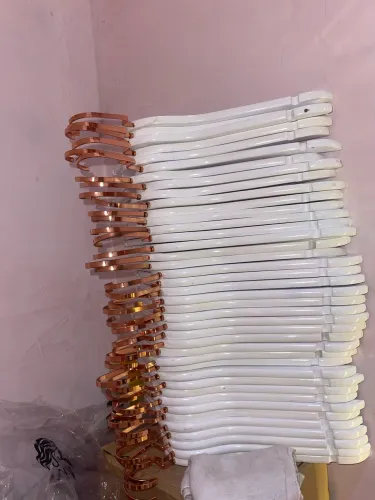 Cabides branco com Rose importado