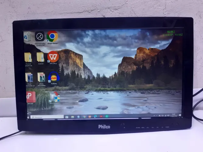 Monitor tv 22 polegadas com Hdmi funcionando perfeitamente sem detalhes