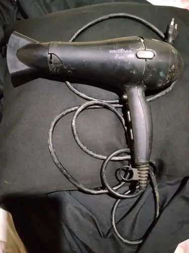 Secador de Cabelo Britânia P310 (usado)