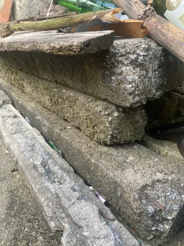 6 Vigas/Dormentes de Concreto Usados - Tamanho de Porta