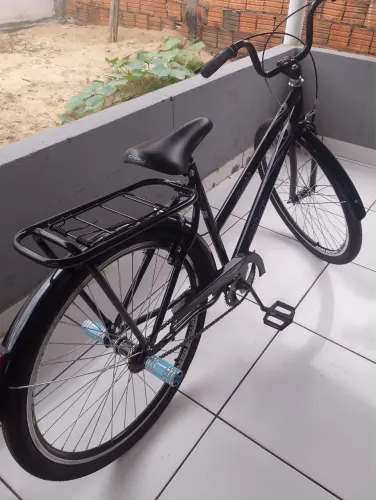 Bicicleta com apenas 10 dias de uso