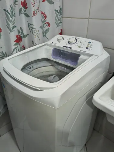 Máquina de Lavar Roupas - Electrolux