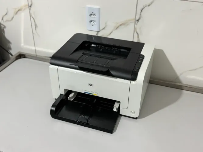 Impressora Hp laser colorida CP1025 Seminova Ideal para transfer 