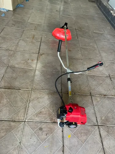 Roçadeira ALUGUEL 130 diária