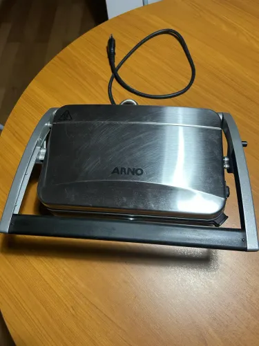 Grill arno 127v
