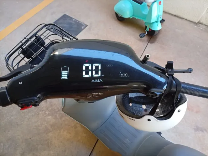 Moto elétrica Aima