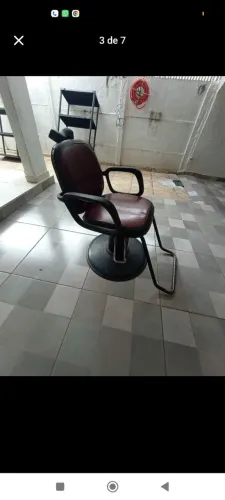Cadeira de barbeiro a venda