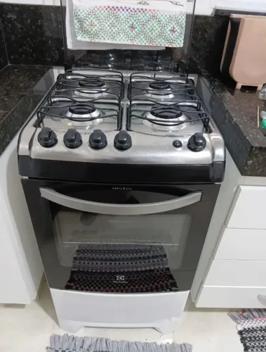FOGÃO ELECTROLUX ELÉTRICO SEMINOVO