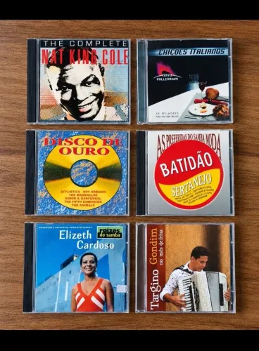 Lote com 24 cds [vários artistas e estilos]