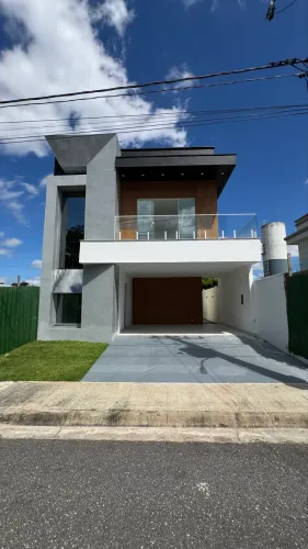 Casa nova à venda no Cond. Euroville, 233m2, 3 suítes, 1 master com closet , por 1.250M