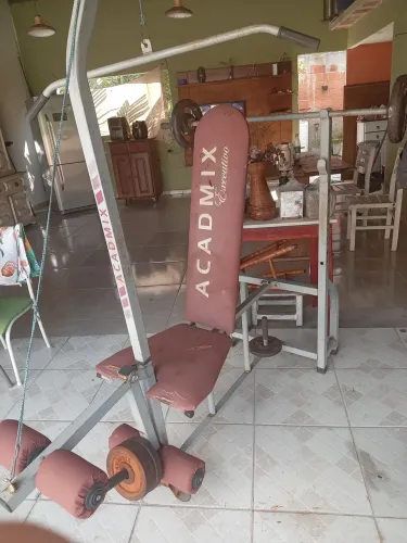 Aparelho de musculação