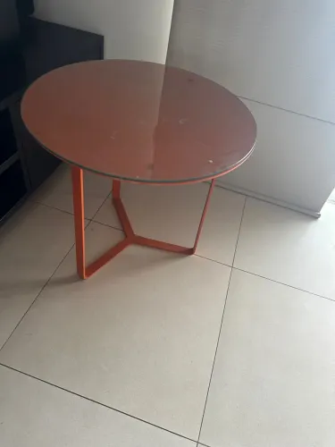 Mesa acessória Redonda Aluminio Florense, 60 cm de diâmetro 