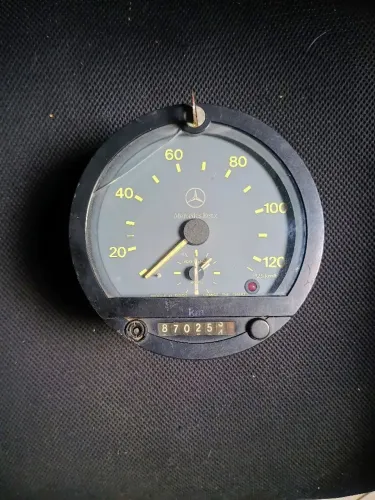 Painel de instrumentos Mercedes Benz