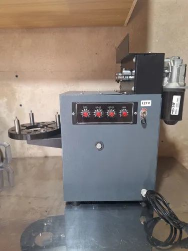 máquina modeladora de salgados Compacta Pop 4.0 - 127V