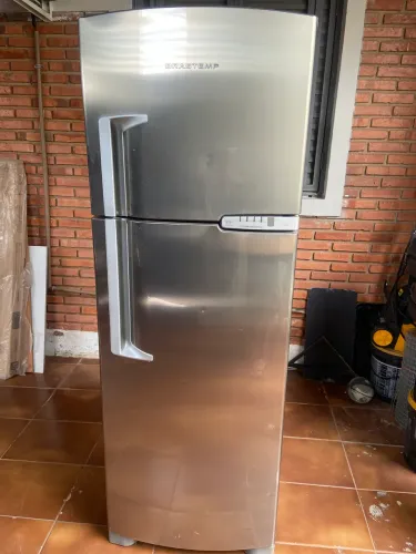 Geladeira Brastemp Inox Frost Free