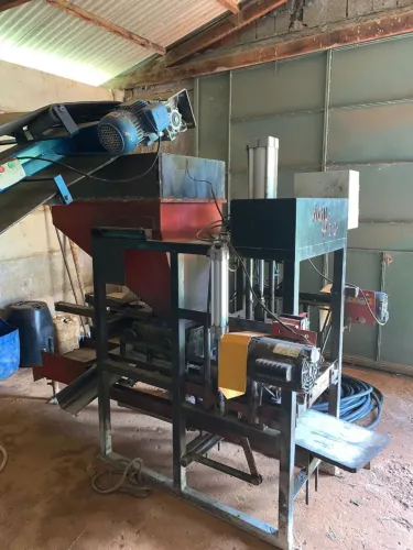 Máquina de bloco ÁGIL 321