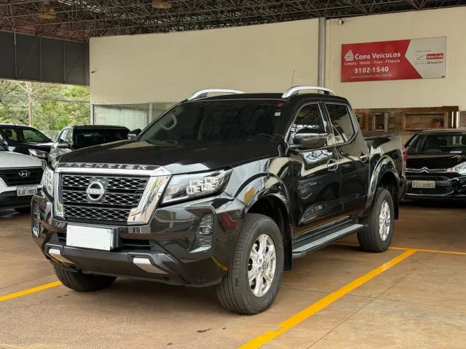 Nissan Frontier XE CD 4X4 2.3 Bi-TB Diesel Aut. 2024