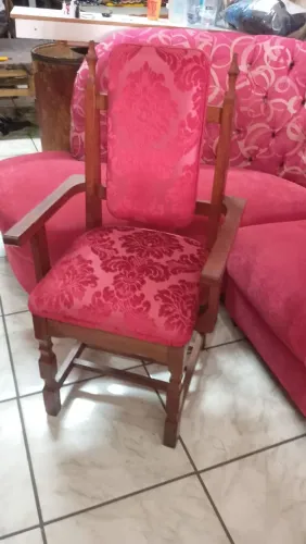 Cadeira poltrona maciça antigo XV